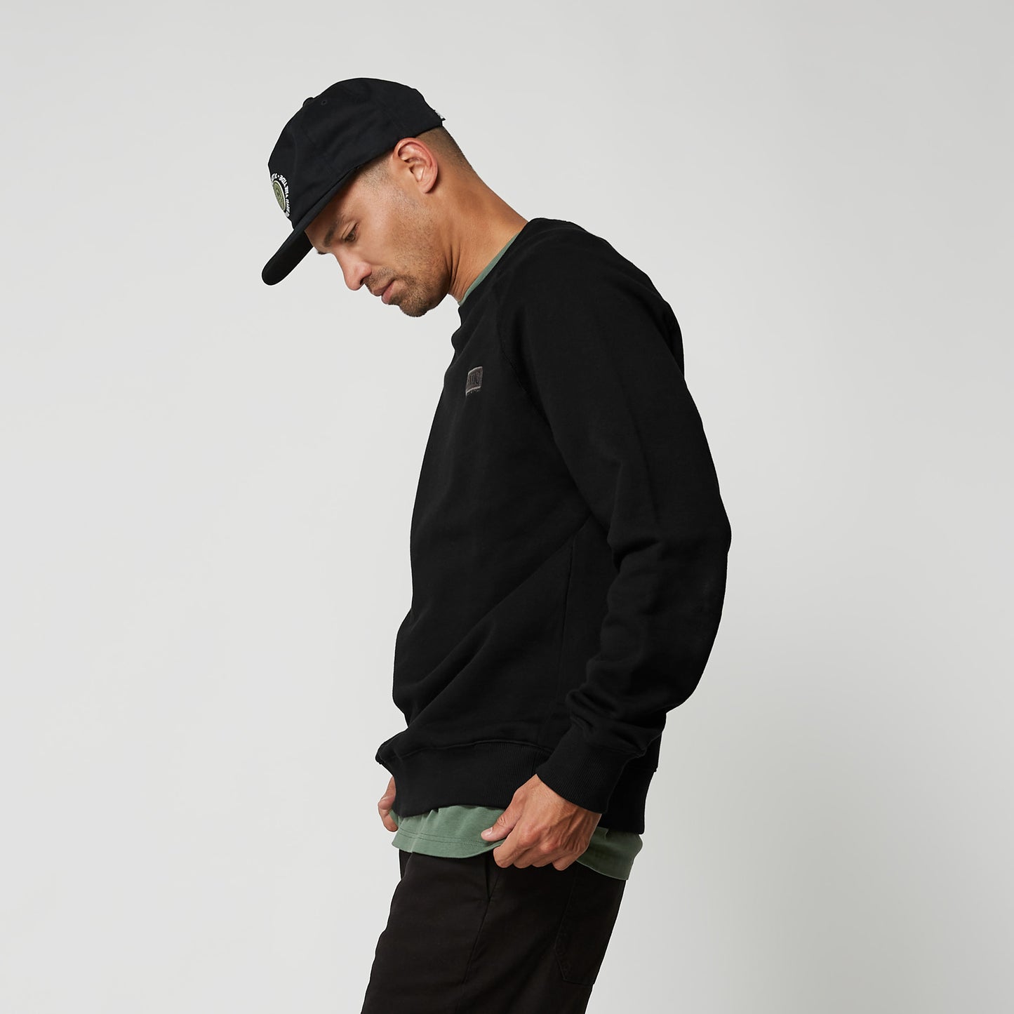 Mystic Mayhem Crew Sweat Summer 24 - Sweats