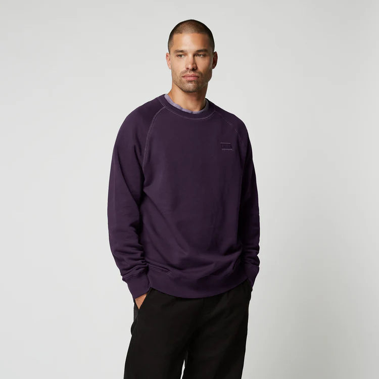 Mystic Mayhem Crew Sweat Summer 24 - Sweats